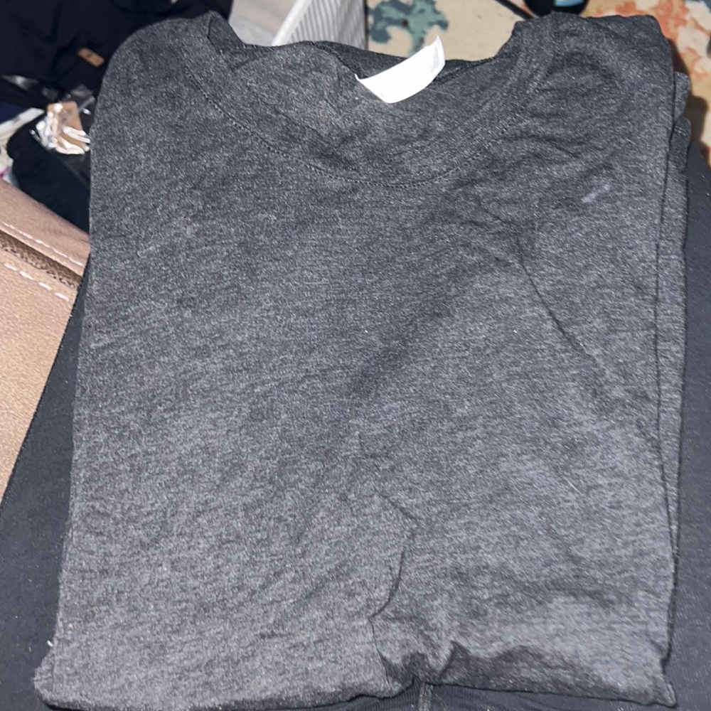 Plain grey short sleeve shirt